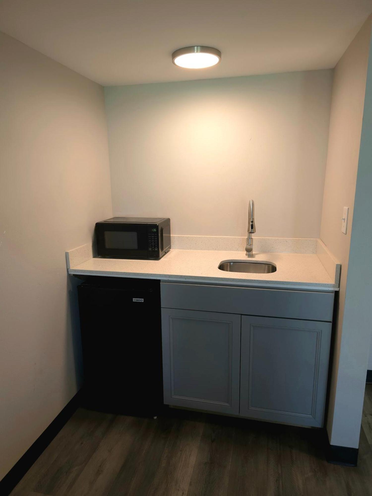 Days Inn And Suites By Wyndham Port Huron Luaran gambar